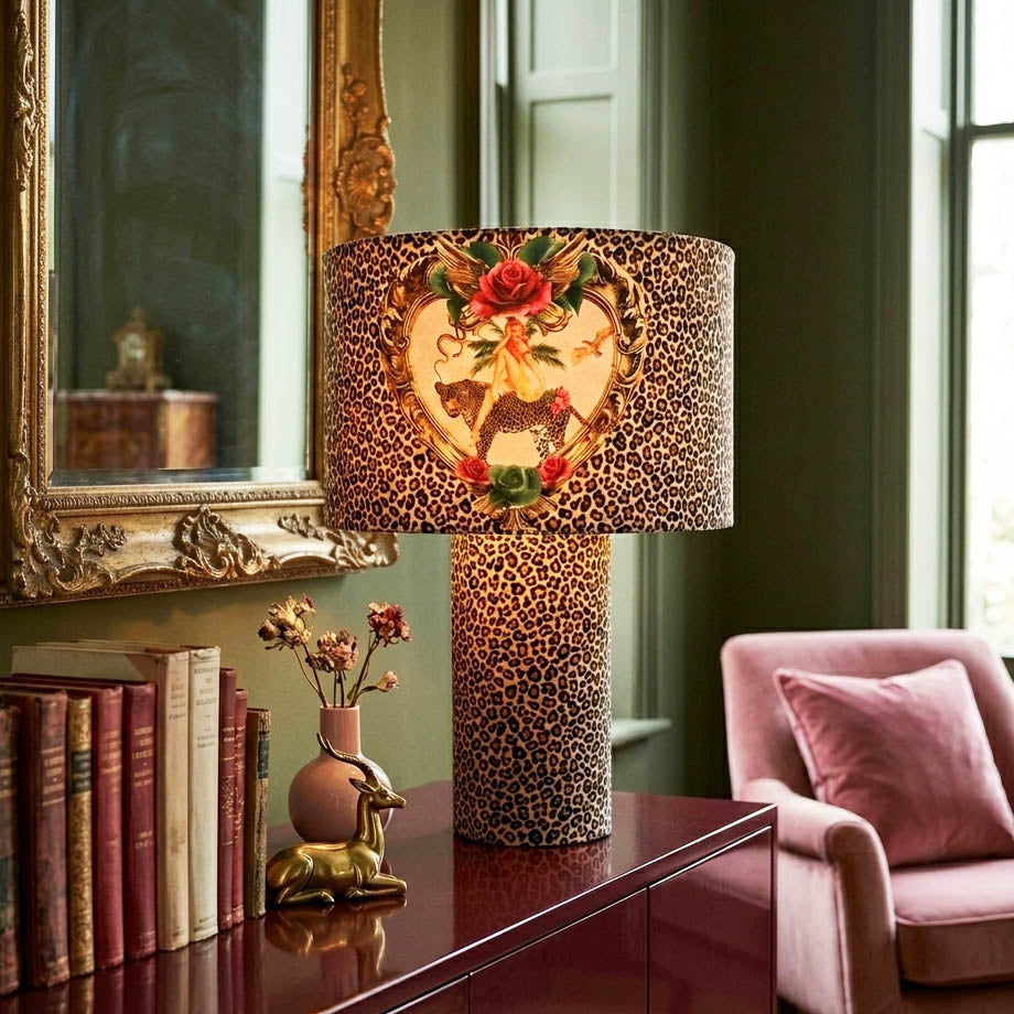 Tiger Rose Vintage Table Lamp